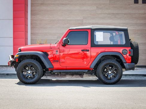 Used 2022 Jeep Wrangler Sport AWD/4WD image 6