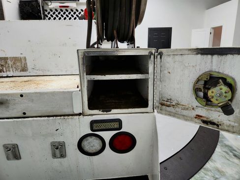 Used 2018 Ford F350 XL image 31