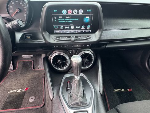 Used 2017 Chevrolet Camaro SS RWD image 27