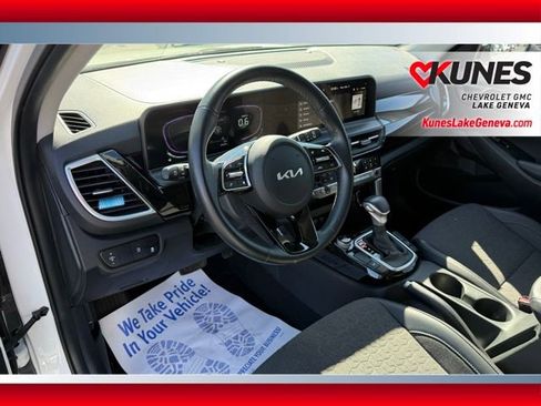 Used 2025 Kia Seltos S FWD image 23
