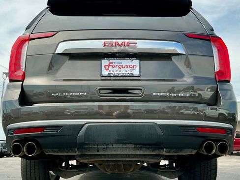Used 2021 GMC Yukon XL Denali w/ Denali Premium Package AWD/4WD image 17