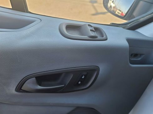Used 2017 Ford Transit 250 130 Low Roof image 13