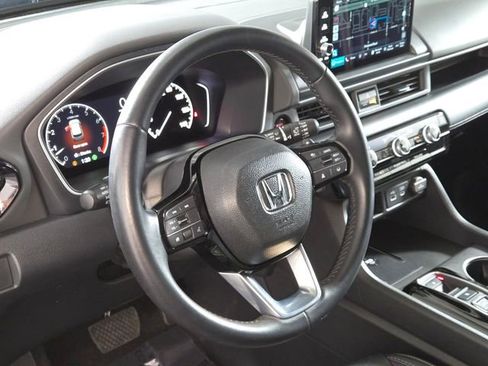 Used 2025 Honda Pilot Touring image 30