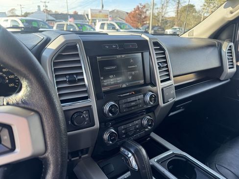 Used 2015 Ford F150 Lariat w/ Equipment Group 502A Luxury image 27