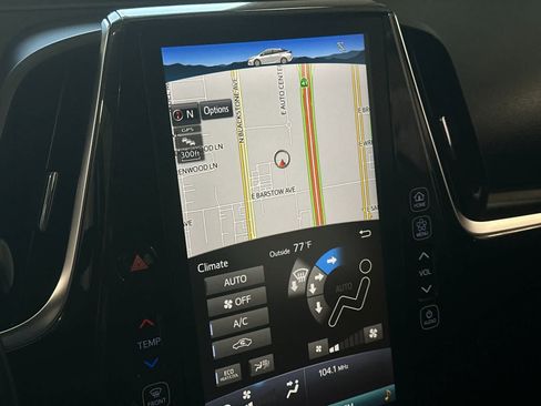 Used 2022 Toyota Prius Prime XLE FWD image 20
