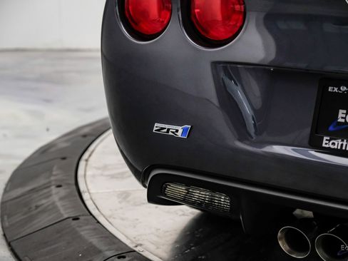 Used 2010 Chevrolet Corvette ZR1 w/ Preferred Equipment Group RWD image 16