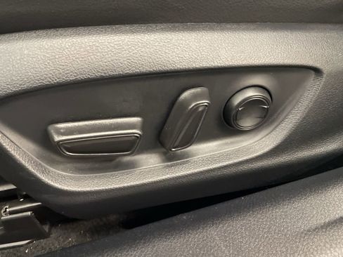 Used 2023 Toyota Camry SE image 16