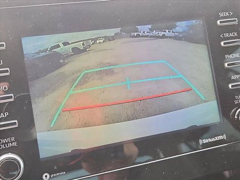 Used 2022 Toyota Camry SE w/ Carpet Mat Package (TMS) FWD image 16