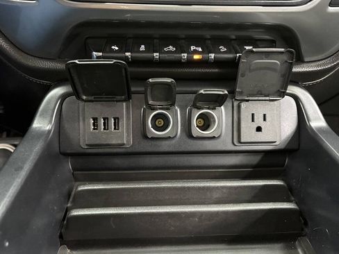 Used 2015 Chevrolet Silverado 2500 LTZ AWD/4WD image 22