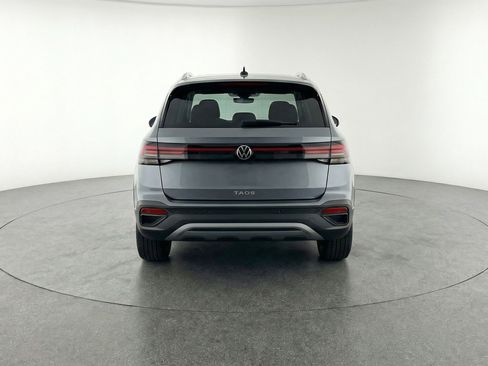 Used 2025 Volkswagen Taos SE image 7