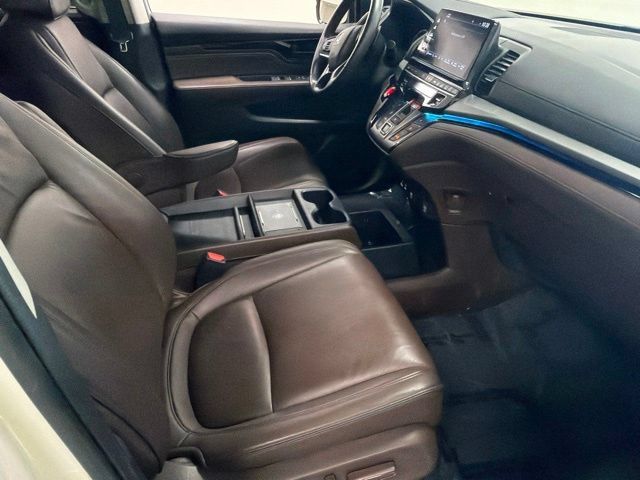 Used 2025 Honda Odyssey Touring image 9