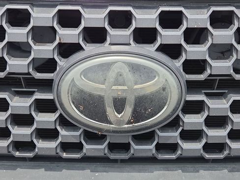 Used 2018 Toyota Tundra SR5 w/ SR5 Upgrade Package RWD image 22