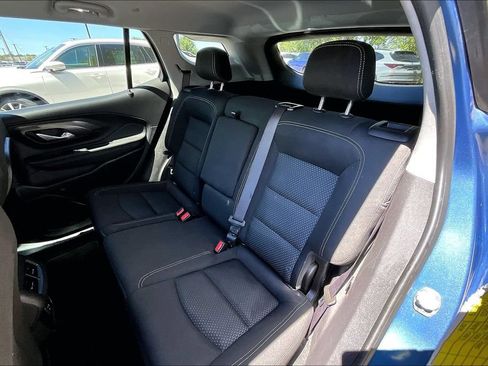 Used 2024 GMC Terrain SLE w/ Driver Convenience Package AWD/4WD image 36