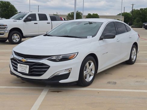 Used 2022 Chevrolet Malibu LS FWD image 7