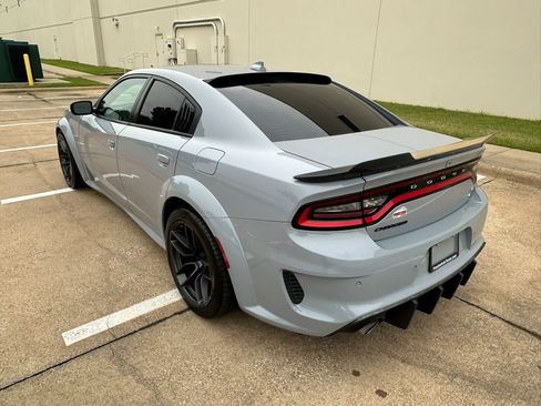 Used 2020 Dodge Charger Scat Pack RWD image 13