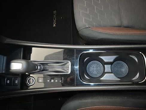Certified 2024 Nissan Kicks SR FWD image 18