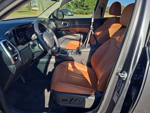 Used 2021 Kia Sorento SX Prestige image 11