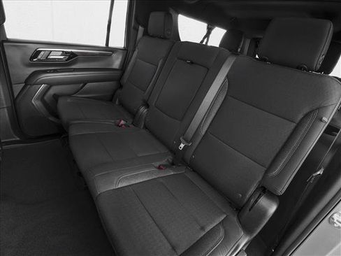 New 2026 Chevrolet Suburban LS image 9