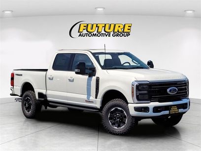 New 2025 Ford F350 Platinum w/ Tremor Off-Road Package