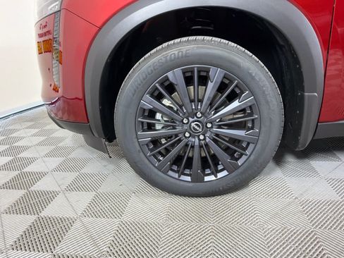 New 2026 Nissan Pathfinder SL w/ SL Premium Package FWD image 10