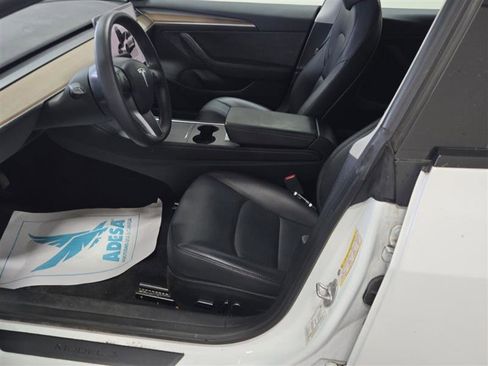 Used 2023 Tesla Model 3 Standard Range image 7