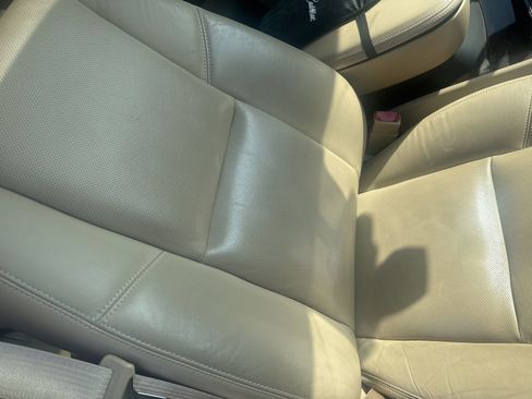 Used 2009 Cadillac Escalade 2WD image 6