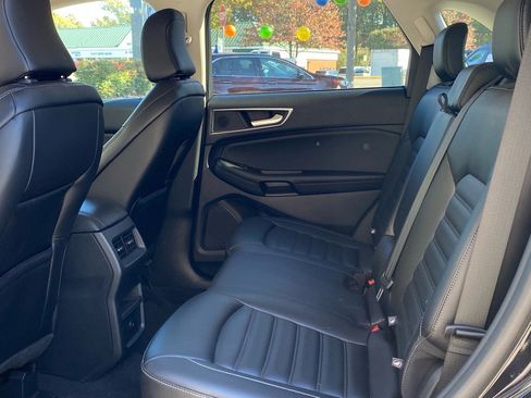 Certified 2024 Ford Edge SEL image 17