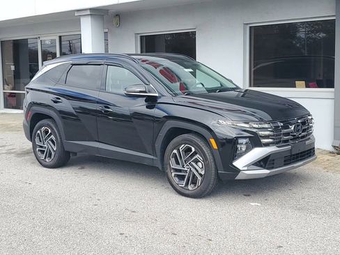 Used 2025 Hyundai Tucson Limited image 36