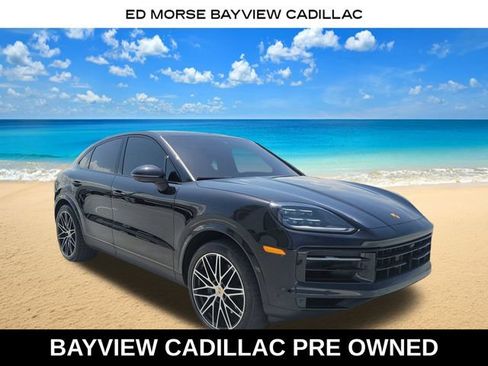 Used 2024 Porsche Cayenne Coupe AWD/4WD image 7