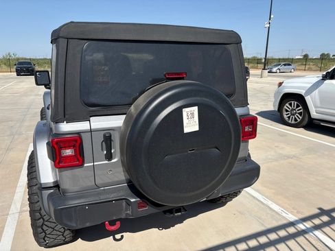 Used 2019 Jeep Wrangler Rubicon w/ Steel Bumper Group AWD/4WD image 4