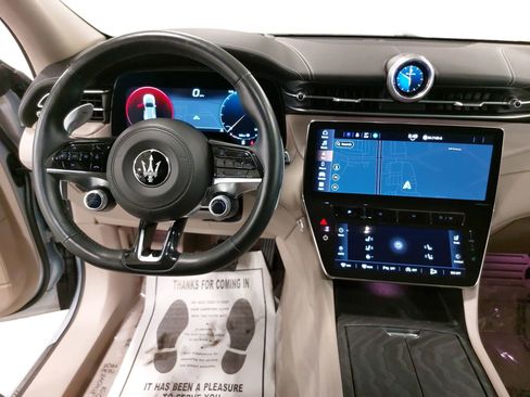 Used 2023 Maserati Grecale GT image 9