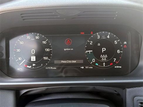 New 2024 Land Rover Discovery Dynamic SE image 30