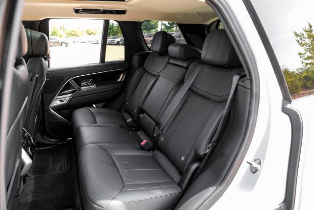 Used 2023 Land Rover Range Rover SE AWD/4WD image 41