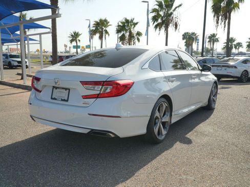 Used 2019 Honda Accord Touring image 5