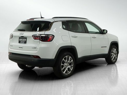 Used 2022 Jeep Compass Latitude image 5