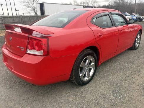 Used 2009 Dodge Charger SXT image 4