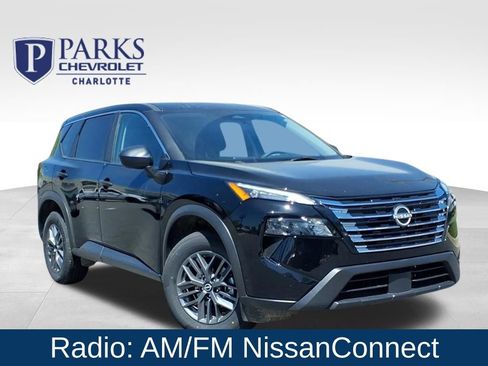 Used 2024 Nissan Rogue S image 1