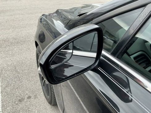 Used 2015 Ford Fusion SE image 23