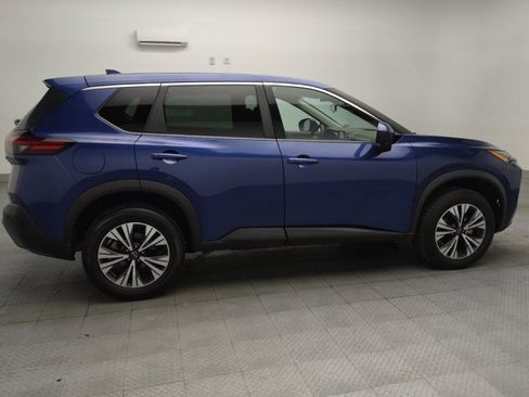 Used 2023 Nissan Rogue SV FWD image 10