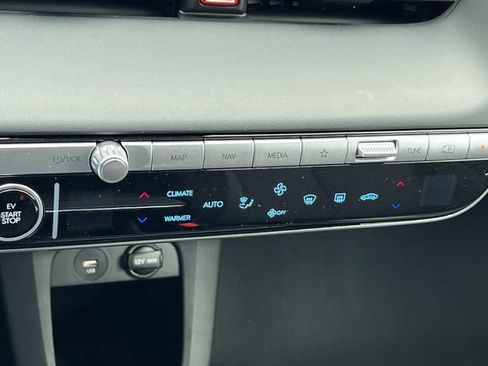 Certified 2024 Hyundai Ioniq 5 SEL RWD image 26