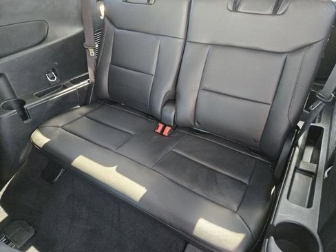 Used 2023 Ford Explorer XLT w/ Equipment Group 202A AWD/4WD image 27