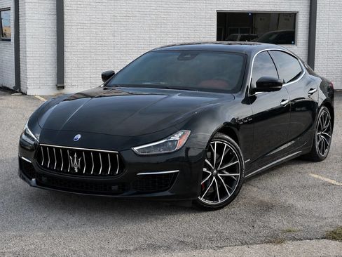Used 2019 Maserati Ghibli S GranLusso AWD/4WD image 2
