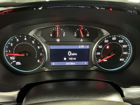 Used 2023 Chevrolet Traverse LT AWD/4WD image 18