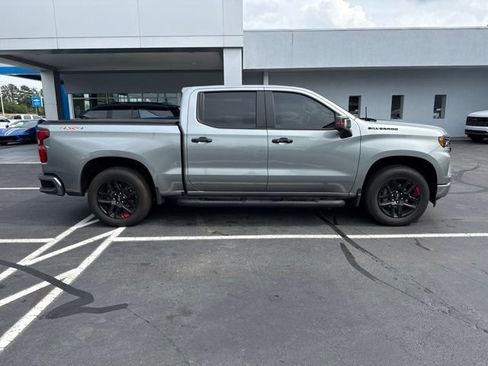 Used 2025 Chevrolet Silverado 1500 RST w/ Redline Edition AWD/4WD image 6