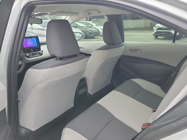 Used 2025 Toyota Corolla LE w/ LE Premium Package FWD image 7