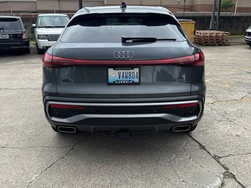 Used 2025 Audi Q5 Premium Plus w/ Premium Plus AWD/4WD image 4