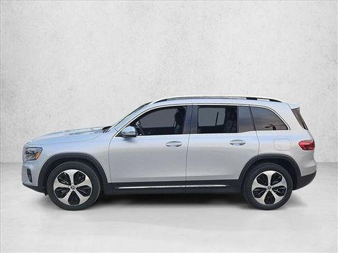 New 2026 Mercedes-Benz GLB 250 image 5