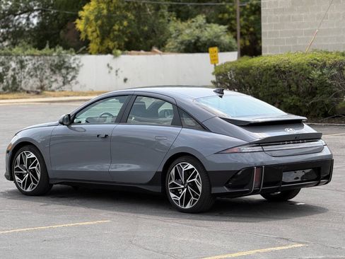 Used 2024 Hyundai Ioniq 6 SEL RWD image 7