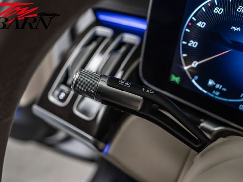 Used 2024 Mercedes-Benz S 580e 4MATIC Sedan image 35