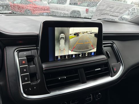 Used 2024 Chevrolet Suburban RST w/ Luxury Package image 22